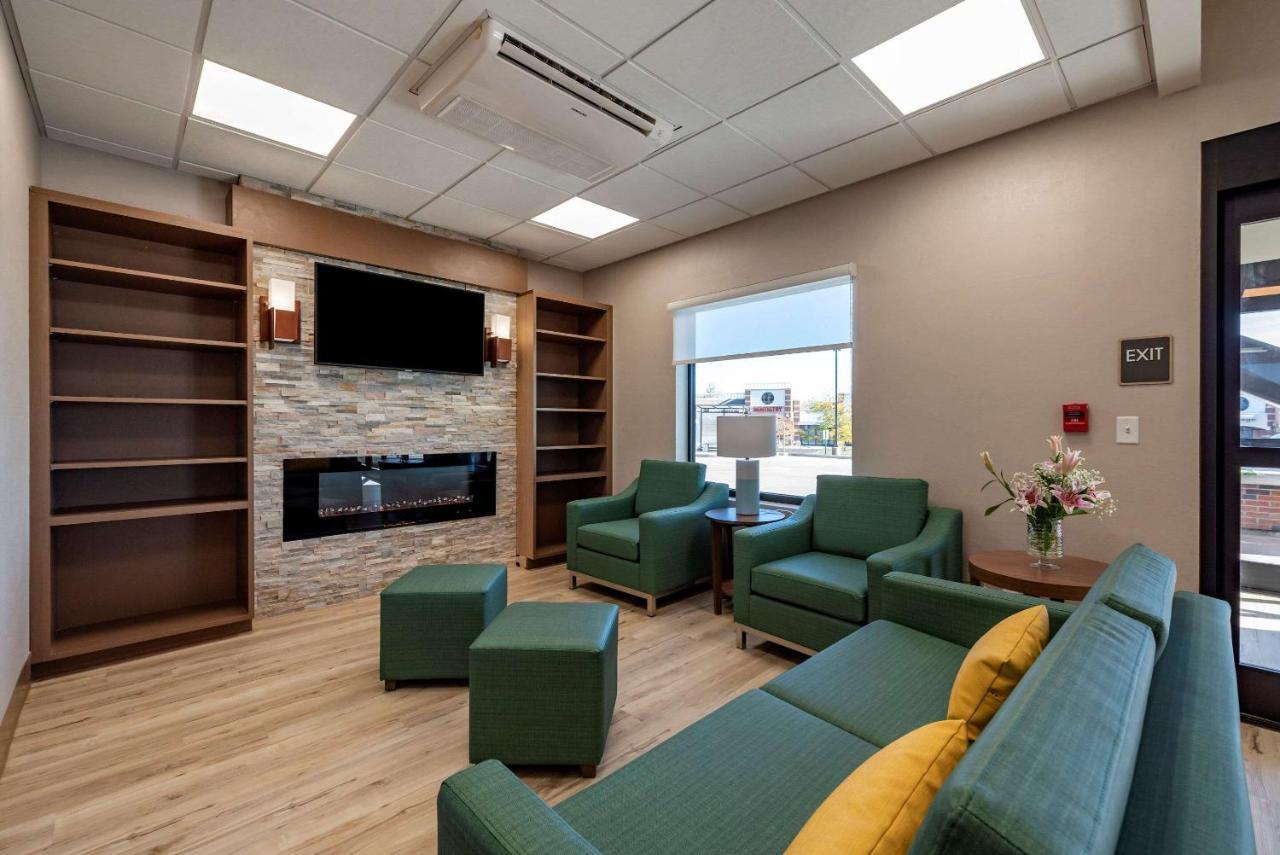 Comfort Suites Colorado Springs East - Medical Center Area Ngoại thất bức ảnh