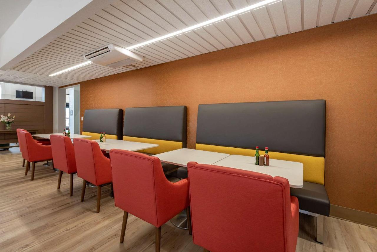 Comfort Suites Colorado Springs East - Medical Center Area Ngoại thất bức ảnh