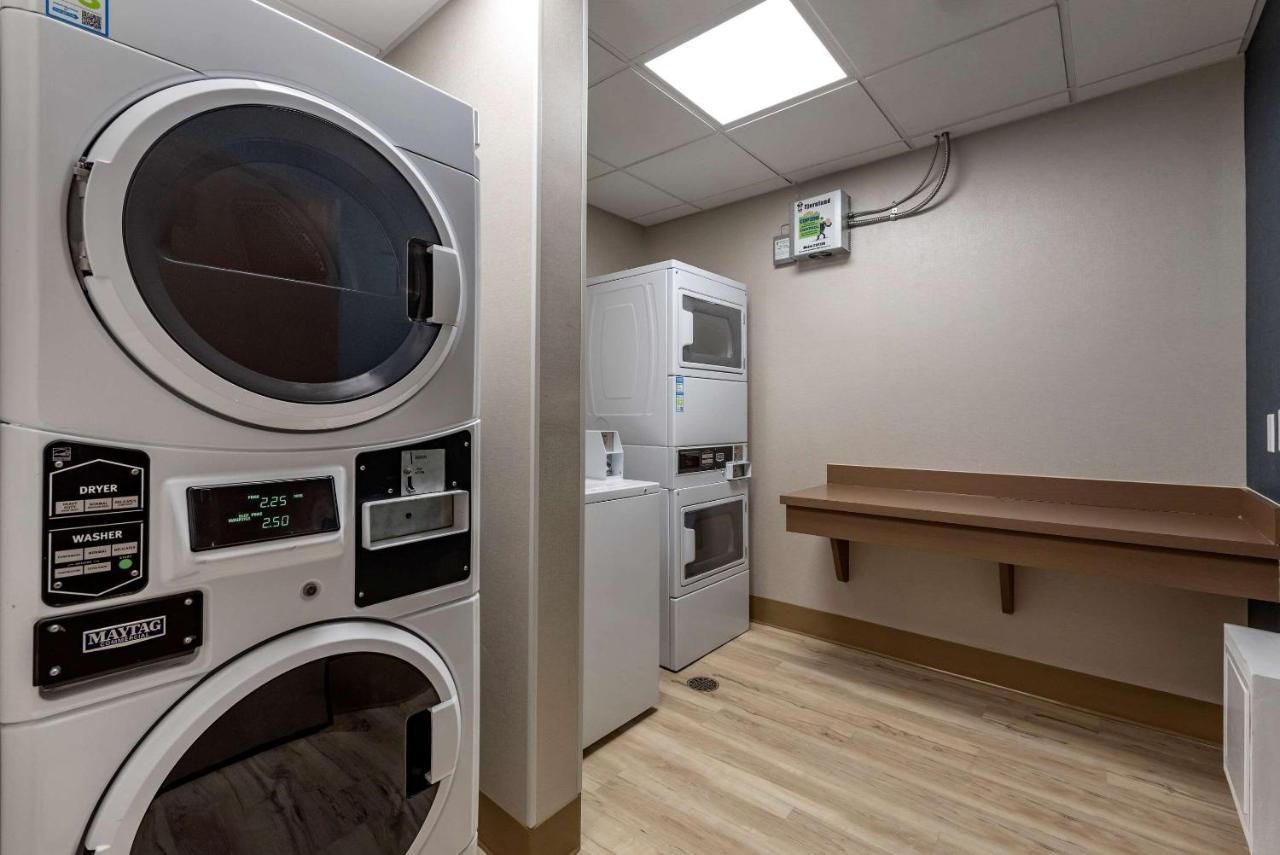 Comfort Suites Colorado Springs East - Medical Center Area Ngoại thất bức ảnh