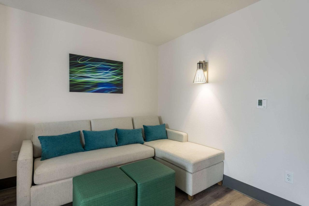 Comfort Suites Colorado Springs East - Medical Center Area Ngoại thất bức ảnh