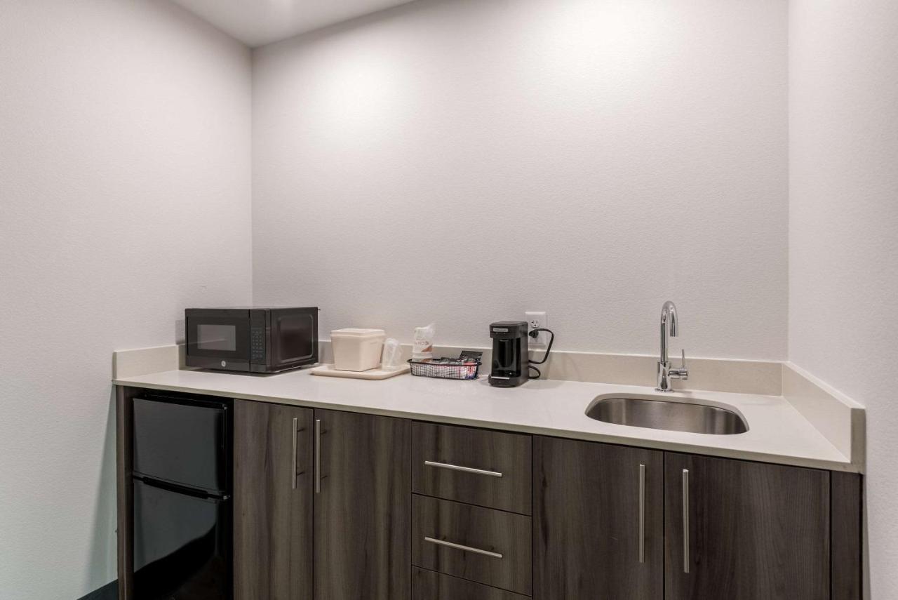 Comfort Suites Colorado Springs East - Medical Center Area Ngoại thất bức ảnh