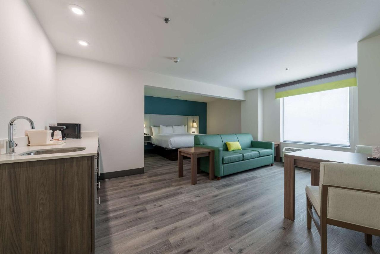 Comfort Suites Colorado Springs East - Medical Center Area Ngoại thất bức ảnh