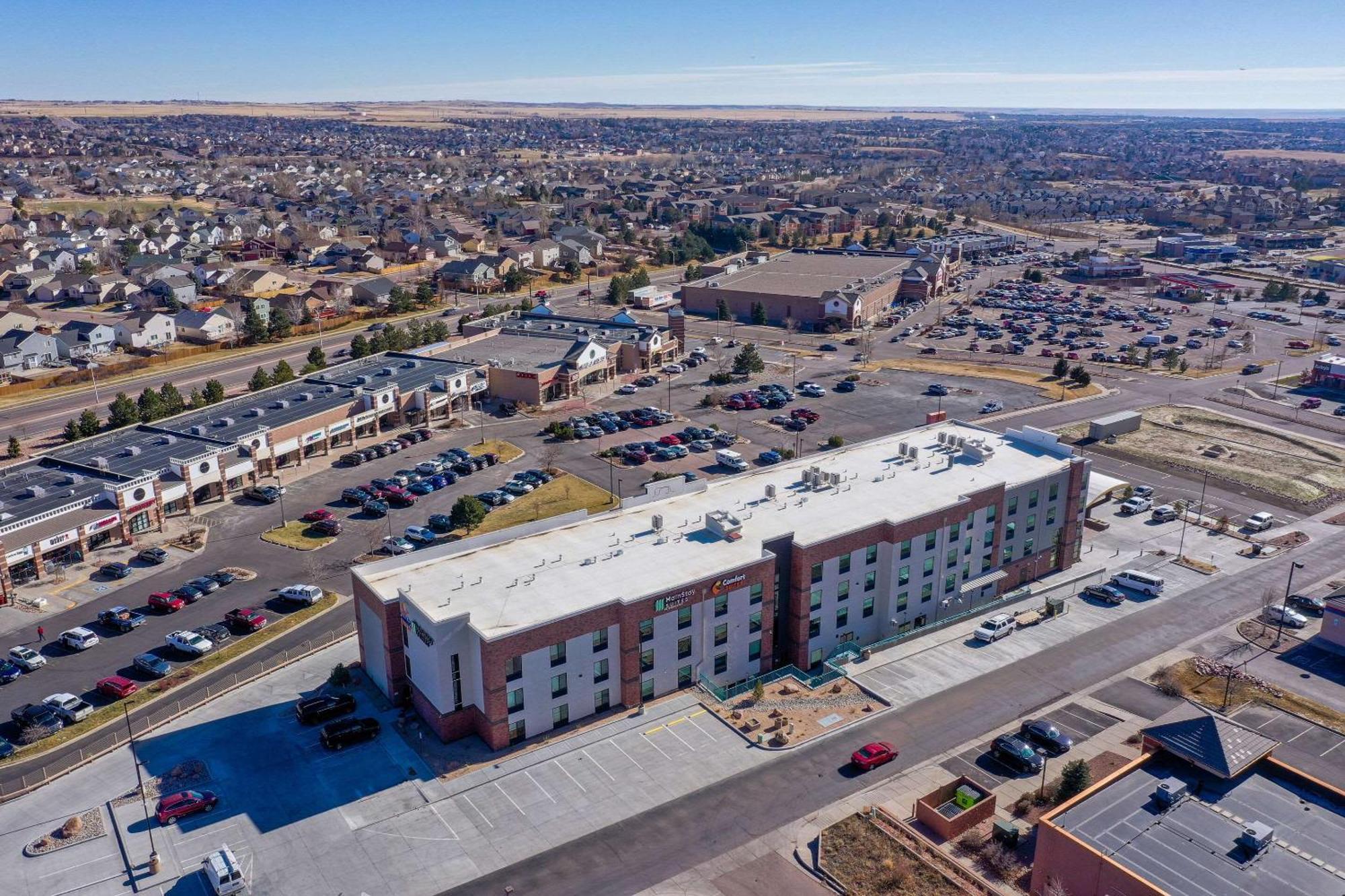 Comfort Suites Colorado Springs East - Medical Center Area Ngoại thất bức ảnh