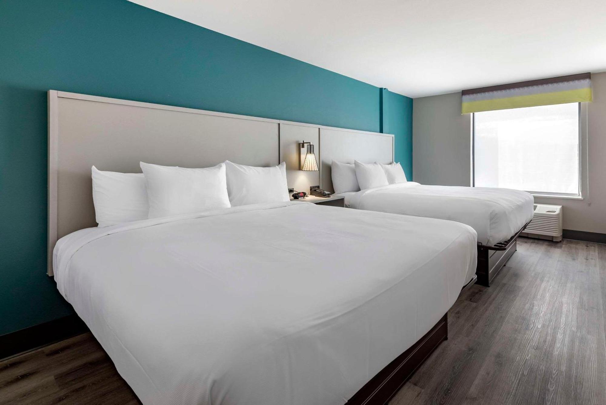 Comfort Suites Colorado Springs East - Medical Center Area Ngoại thất bức ảnh
