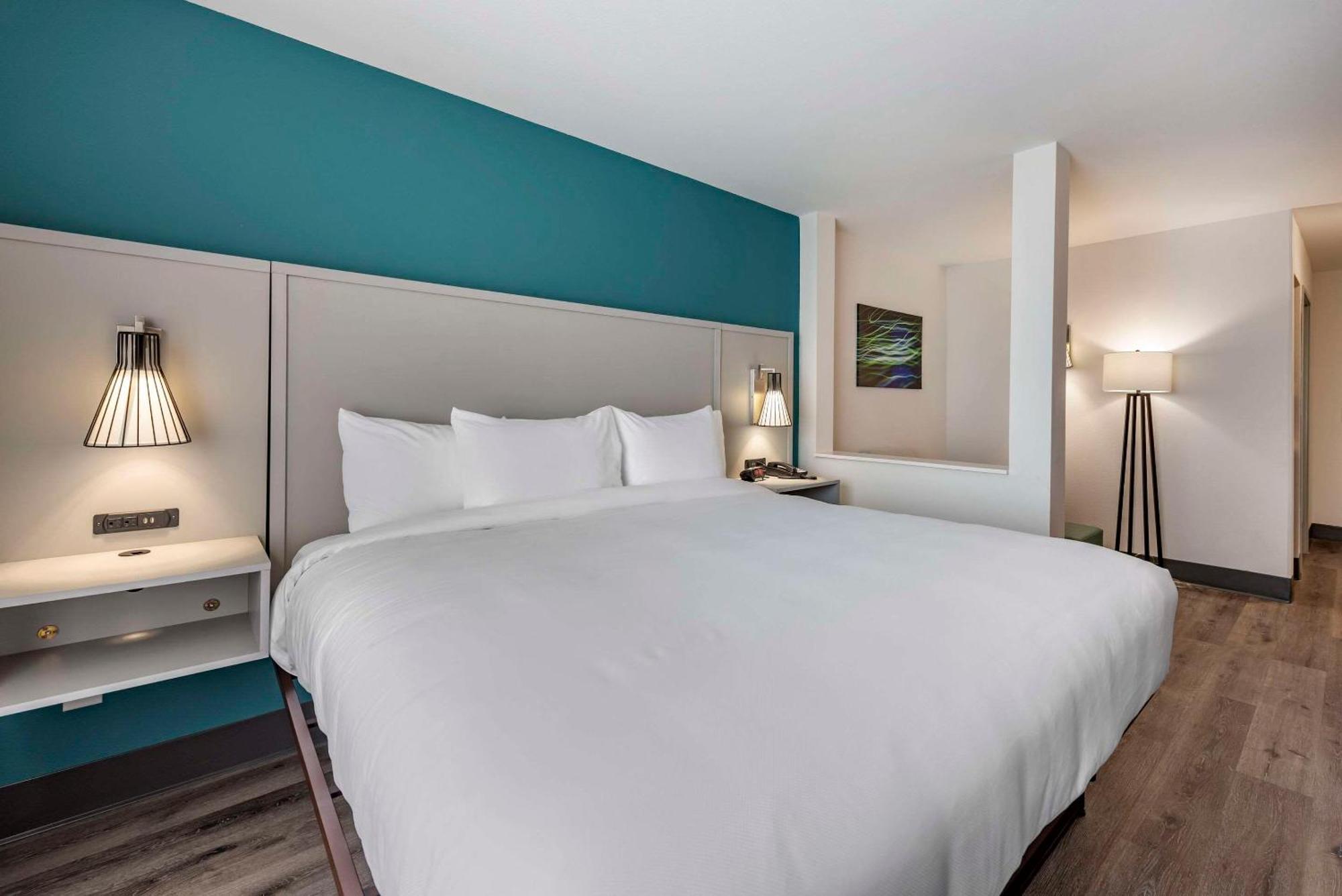 Comfort Suites Colorado Springs East - Medical Center Area Ngoại thất bức ảnh