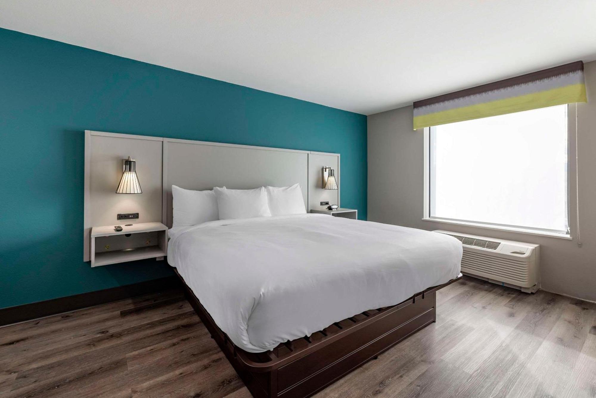 Comfort Suites Colorado Springs East - Medical Center Area Ngoại thất bức ảnh